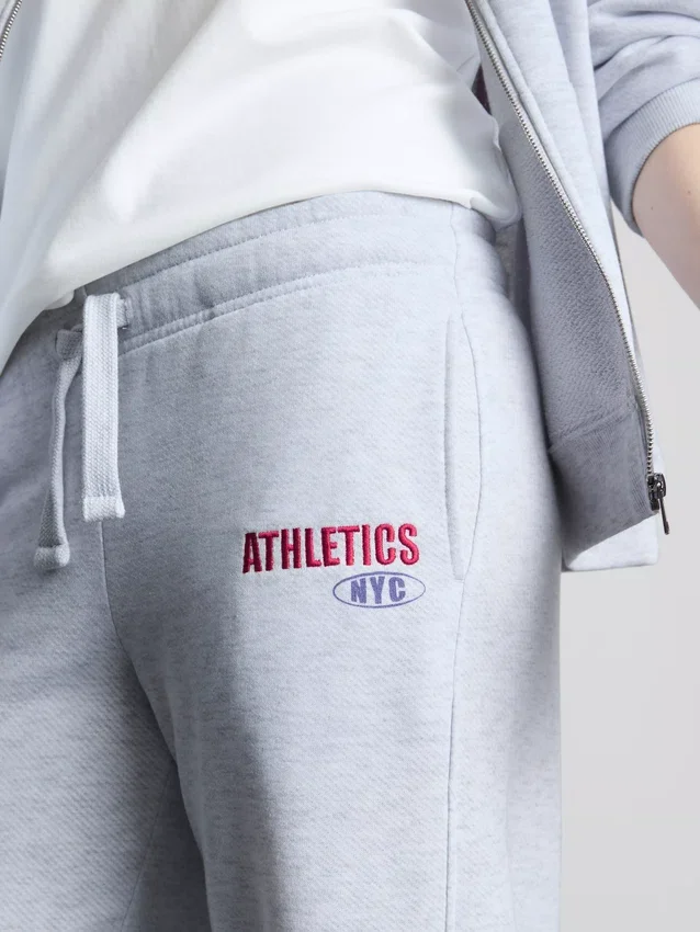 Jogginghose aus Baumwollmischung mit weitem Bein