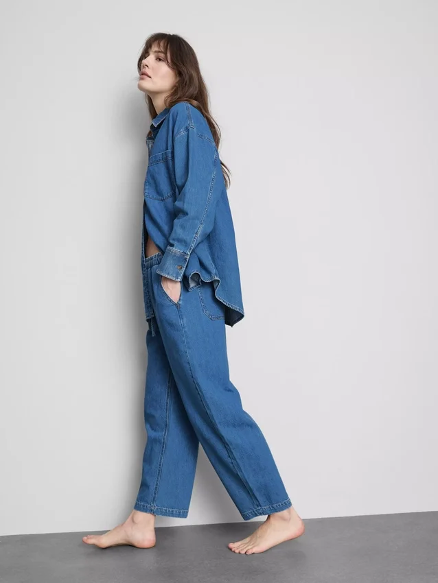 Jogginghosen aus Baumwoll-Denim mit konischer Passform