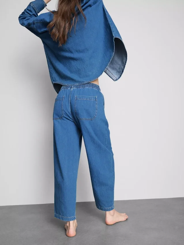 Jogginghosen aus Baumwoll-Denim mit konischer Passform