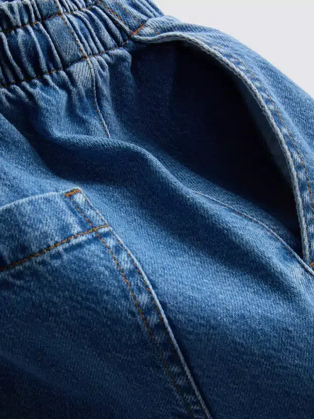 Jogginghosen aus Baumwoll-Denim mit konischer Passform