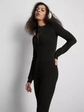 Jumpsuit aus Samtplüsch