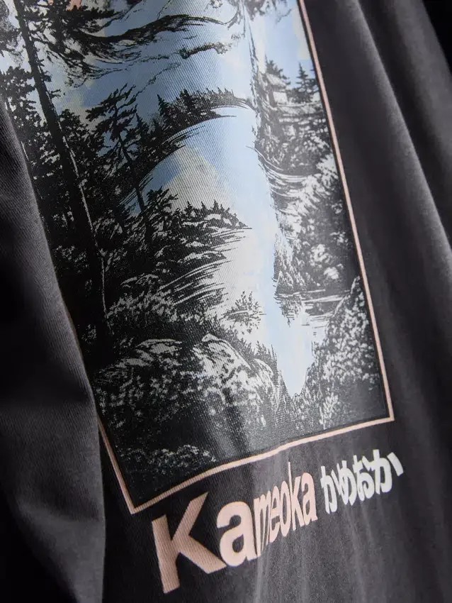 Kameoka-Hemd mit Grafikprint