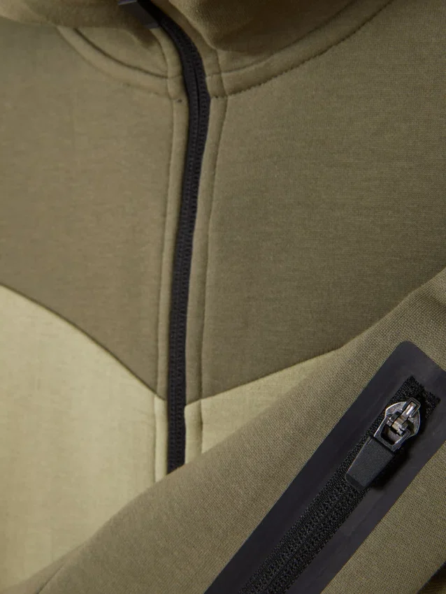 Kapuzenjacke mit Reissverschluss