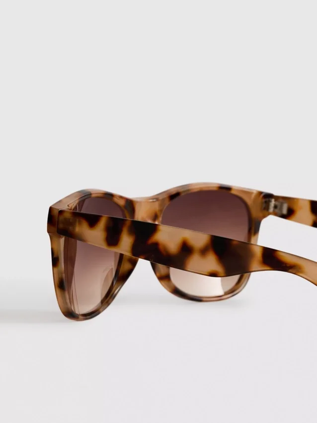 Klassische Wayfarer-Sonnenbrille