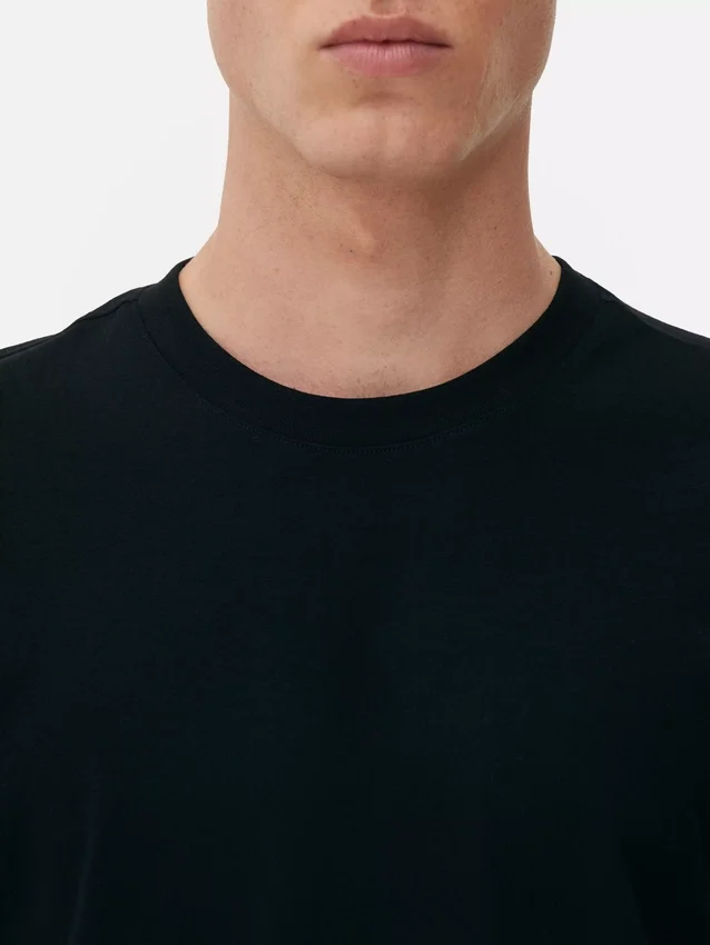 Klassisches T-Shirt mit Rundhalsausschnitt