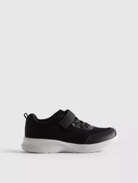 Klobige Low-Top-Sneaker