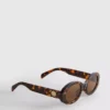 Klobige ovale Sonnenbrille