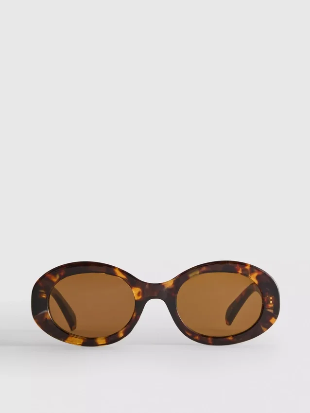 Klobige ovale Sonnenbrille