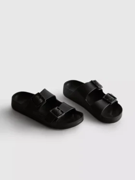 Klobige Sandalen mit doppeltem Schnallenriemen