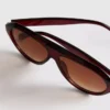 Klobige Sonnenbrille im Pilotenstil
