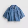 Kürzliches, kastenförmiges Hemd aus Baumwoll-Denim