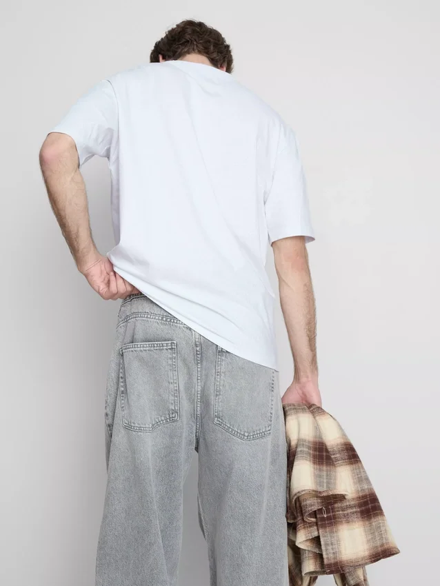 Kurzarm-T-Shirt in lockerer Passform