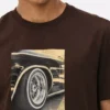 Kurzarm-T-Shirt mit Autoreifen-Motiv