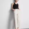 Kurze Denim-Jeans mit weitem Bein
