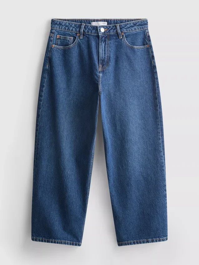 Kurze Denim-Jeans mit weitem Bein