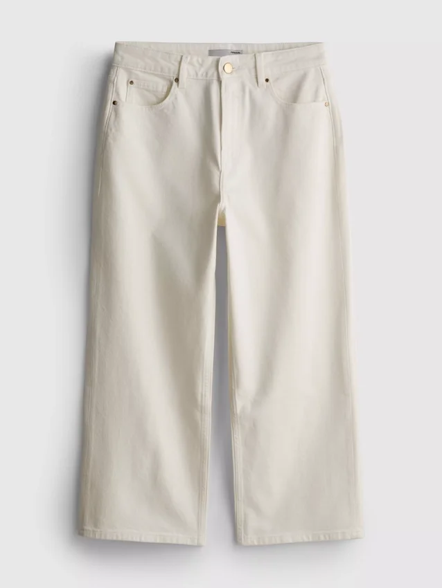 Kurze Denim-Jeans mit weitem Bein