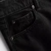 Kurze Denim-Jeans mit weitem Bein