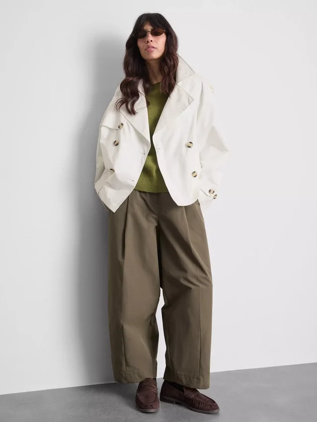 Kurze Sommer-Regenjacke