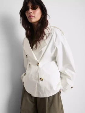 Kurze Sommer-Regenjacke