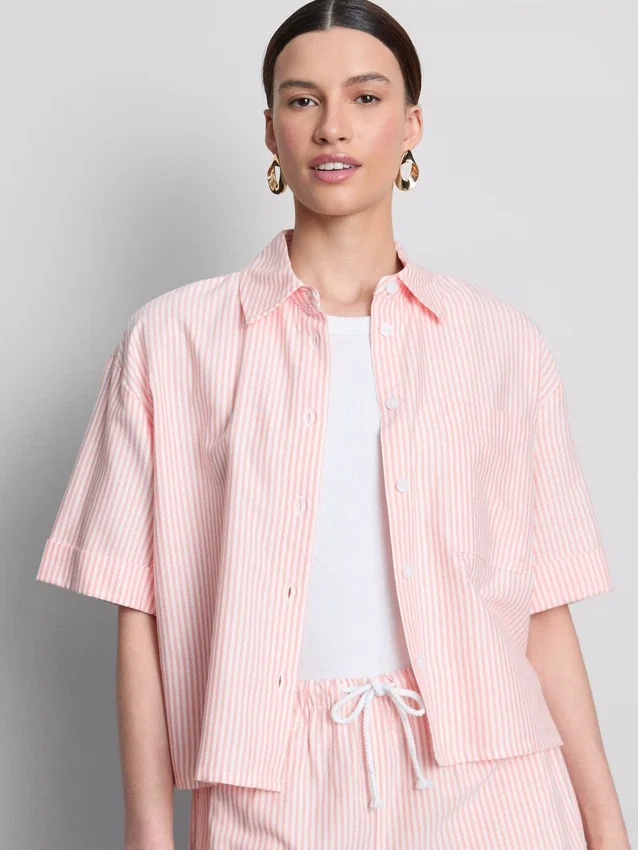 Kurzes, kastenförmiges Oxford-Shirt mit kurzen Ärmeln