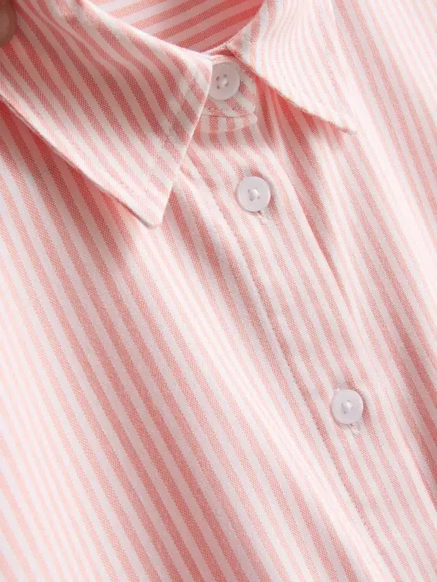 Kurzes, kastenförmiges Oxford-Shirt mit kurzen Ärmeln