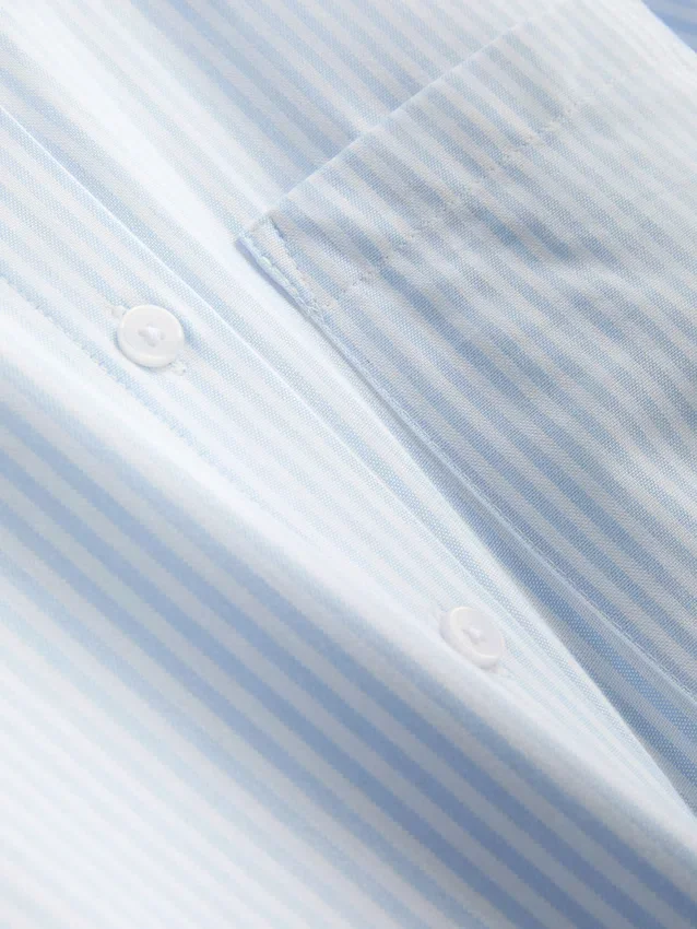 Kurzes, kastenförmiges Oxford-Shirt mit kurzen Ärmeln
