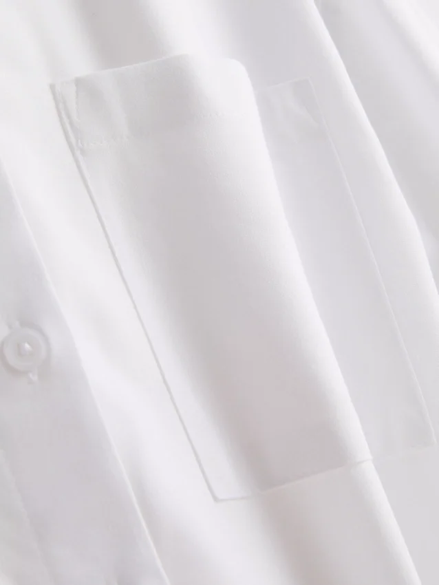 Kurzes, kastenförmiges Oxford-Shirt mit kurzen Ärmeln