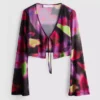 Kurzes Mesh-Top mit Bindedetail