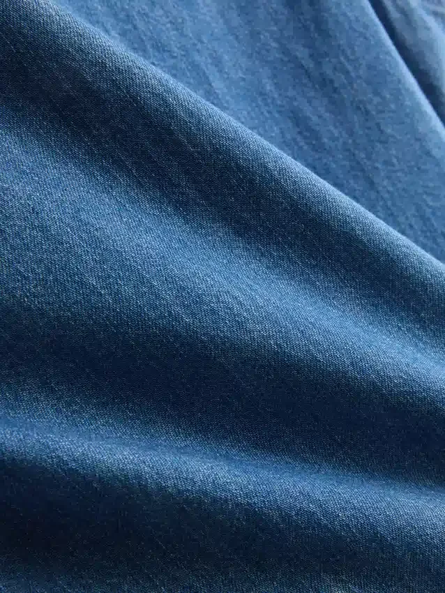 Kurzes Rüschen-Tanktop aus Baumwoll-Denim