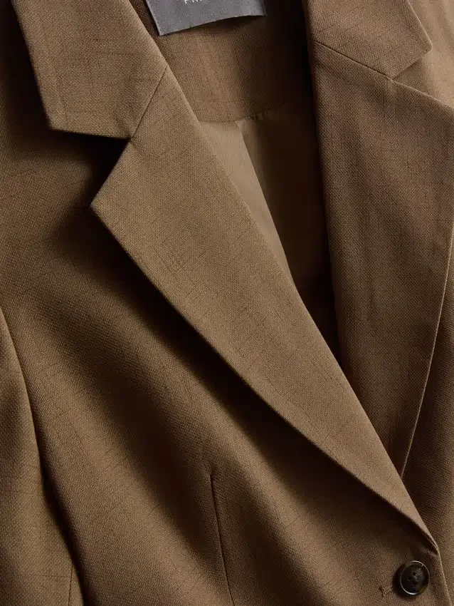 Kurzärmeliger Blazer mit Gürteldetail
