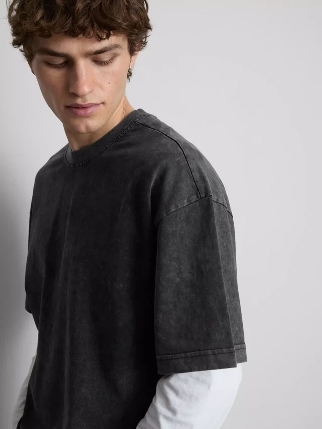 Kurzärmeliges, gewaschenes T-Shirt