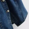 Kurzärmeliges Oberteil aus Baumwoll-Denim mit tailliertem Schnitt für Shorts