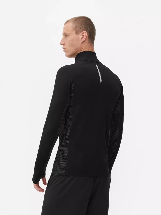 Langarm-Sportshirt mit Viertelreissverschluss