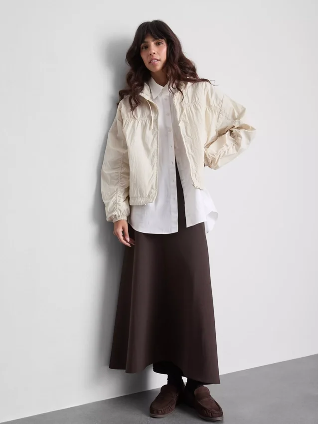 Leichte, geraffte Jacke