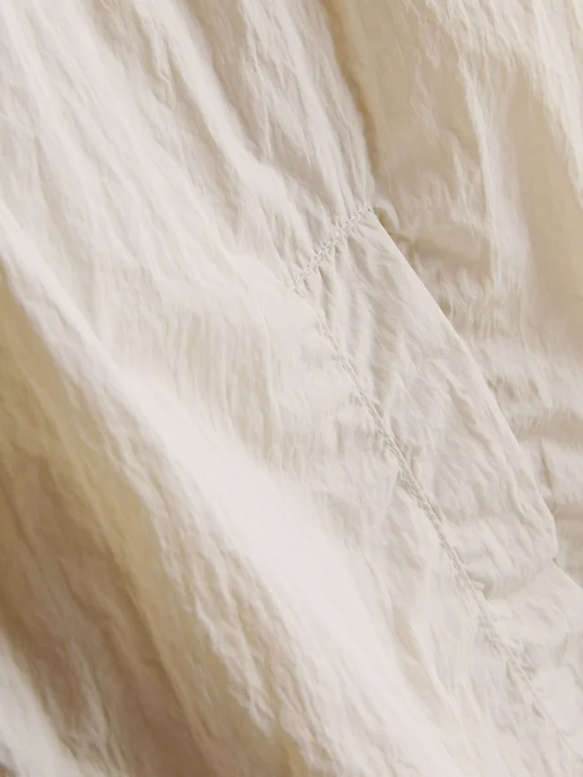 Leichte, geraffte Jacke