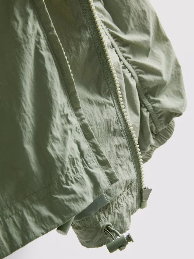 Leichte, geraffte Jacke