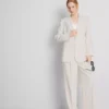 Lila Blazer mit einreihigem Knopfverschluss