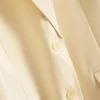 Lila Blazer mit einreihigem Knopfverschluss
