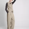 Lila Hose mit geradem Bein