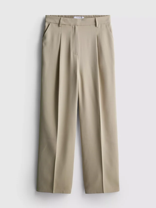 Lila Hose mit geradem Bein