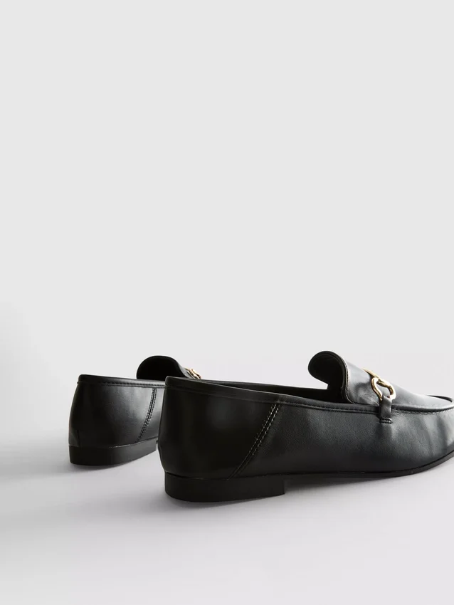Loafer mit Snaffle-Detail