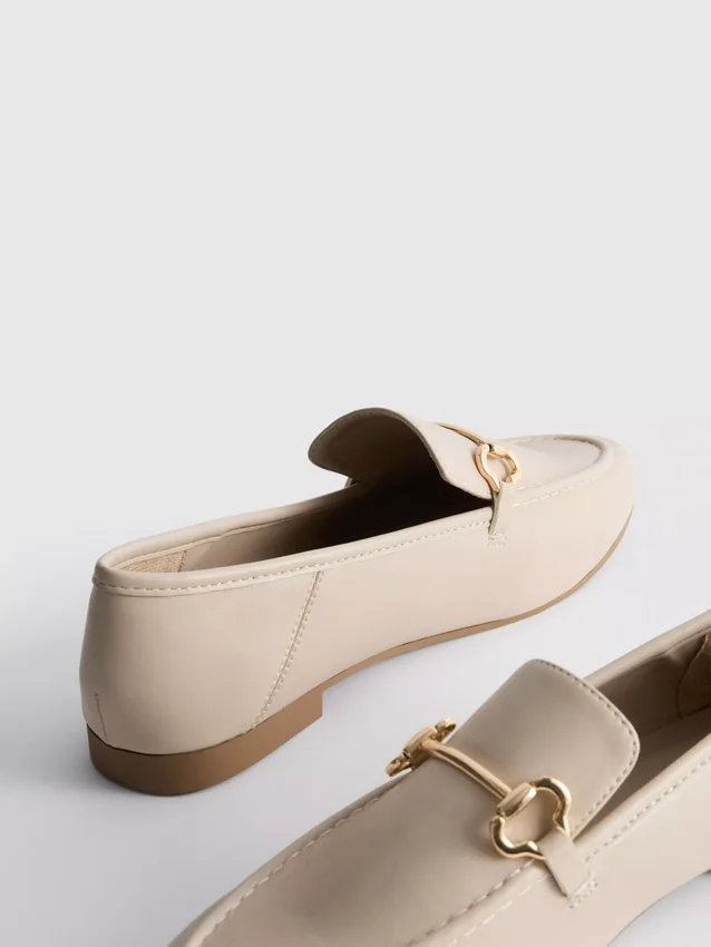 Loafer mit Snaffle-Detail