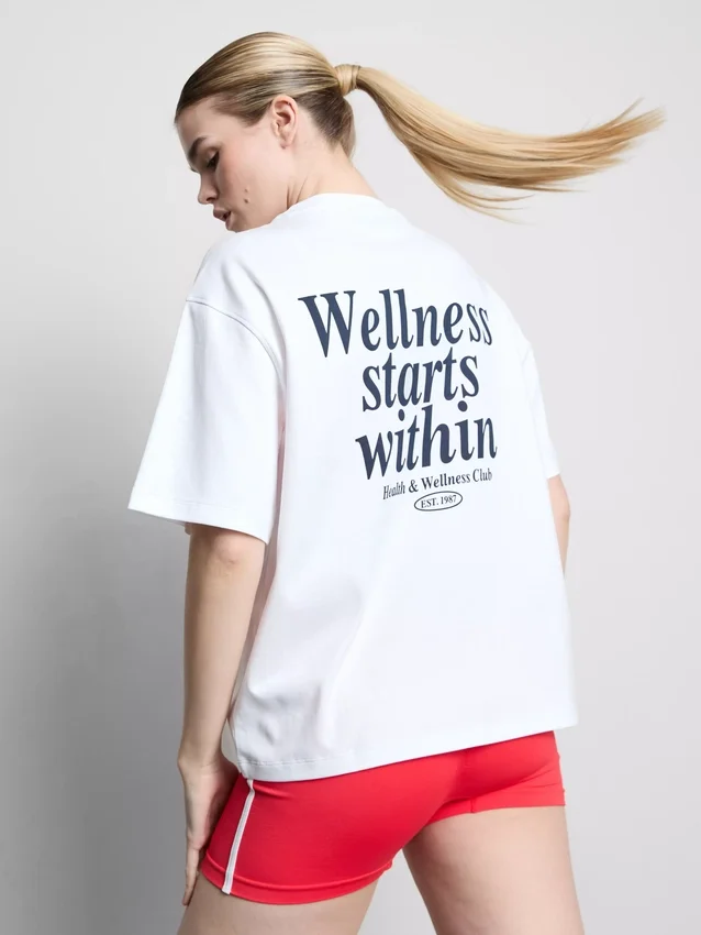 Locker sitzendes Active-T-Shirt aus Baumwolle mit Grafikprint