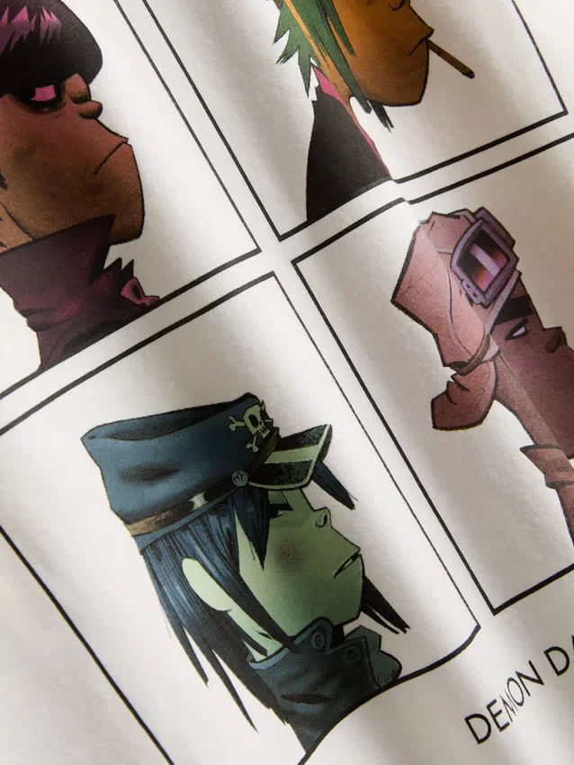 Locker sitzendes Gorillaz-Musik-T-Shirt mit Grafikprint