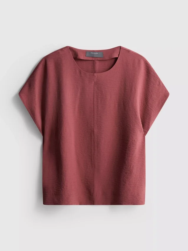 Locker sitzendes T-Shirt mit Rundhalsausschnitt und guter Luftzirkulation