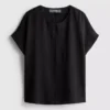 Locker sitzendes T-Shirt mit Rundhalsausschnitt und guter Luftzirkulation