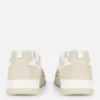 Low-Top-Sneakers