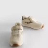 Low-Top-Sneakers