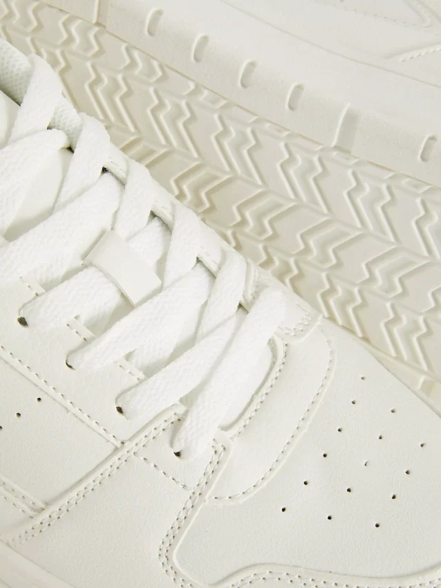 Low-Top-Sneakers