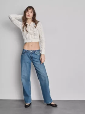 Lässige Denim-Jeans mit niedriger Leibhöhe und geradem Bein